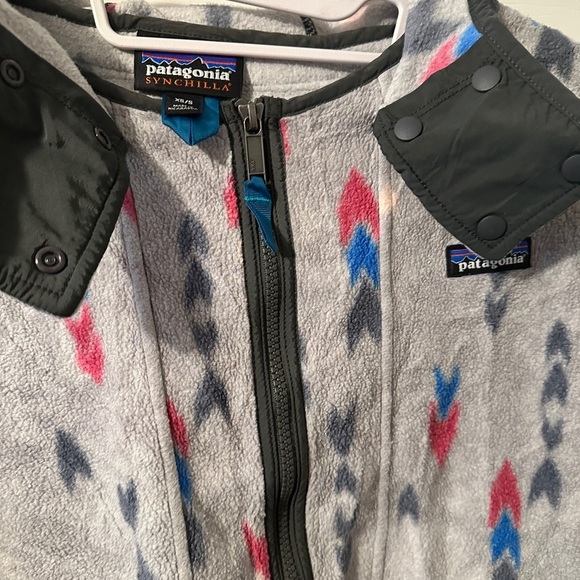 Patagonia XS/Small Gray Aztec Synchla Southwest Hooded Poncho - Picture 3 of 3